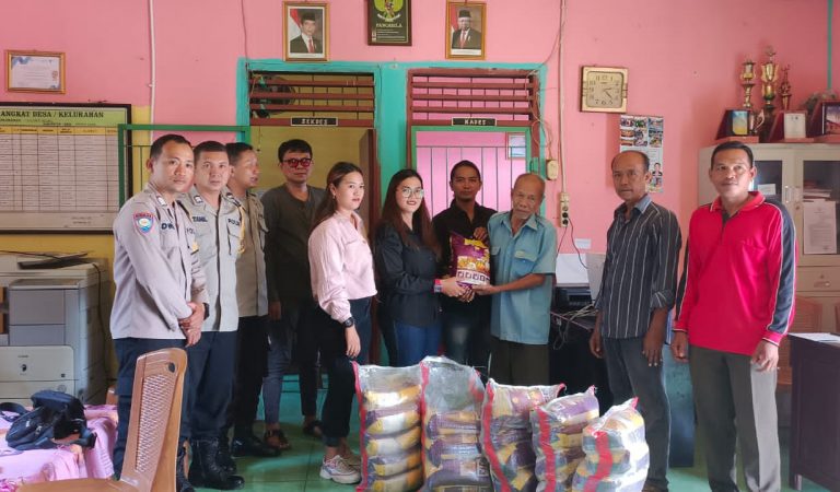 Jum’at Barokah DPC GRIB JAYA, KOPSBARA Bersama Rumah Makan Sumatera dan Polsek Tanjung Agung Muara Enim Bagikan Bantuan