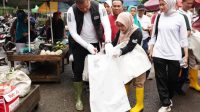 Hari Peduli Sampah, Franky Nasril Turun Langsung Jaga Kebersihan Pasar Prabumulih