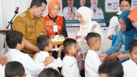 HUT Ke-18 Kelurahan Bupati Askolani, Nabila Askolani Buka Bazar Kurma serta Khitan Massal