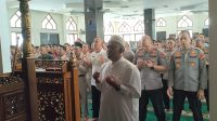 Polda Sumsel Ggelar Salat Gaib Untuk Tiga Anggota Polda Lampung Yang Meninggal Ditembak.