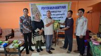 Iswadi, Tingkatkan Ketahanan Pangan Salurkan Bibit Padi Ke Warga