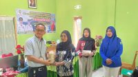 PT TeL dan DPPPA Muara Enim Latih Perempuan Budidaya Jamur