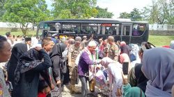 Kepulangan Jamaah Haji PALI 2025 Disambut Haru, Pemkab Serahkan Uang Saku dan Apresiasi Penuh