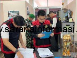 4 Jam Lebih Tim Kejaksaan Muara Enim Geledah Kantor Dispora Dan Sekretariat Koni. Serta 5 Unit Kontainer Barang Berisi Dokumen Dan 1 Unit CPU Di Amankan