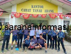 Camat Tanah Abang Serahkan Trofi Juara 1 Sepak Bola Tingkat Kabupaten PALI: Bukti Prestasi Anak Muda Bermental Juara