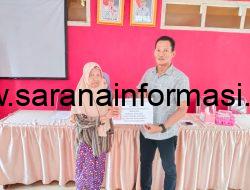 Salurkan Bantuan BLT Pemdes Tanjung Menang Berpesan Gunakan Yang Bermanfaat 