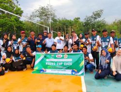 Turnamen Voli “Kades Cup 2025” Resmi Dibuka di Desa Lubuk Raman, PT TeL Beri Dukungan Penuh