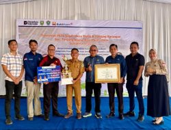 Mewakili Bupati Asgianto, Kadin PMD Dampingi Kades Tais Terima Penghargaan dari Gubernur Sumsel