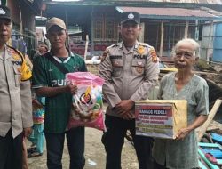 Polsek Sungsang Salurkan Bantuan  Warga Rumah Roboh Diterjang Angin 