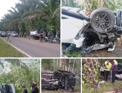 Lakalantas Dua Mobil Rusak Parah Fortuner Loncat Hantam L300, Jalan Pengkap Banyuasin 