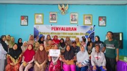 Suhaimi Salurkan BLT Untuk Masyarakat Yang Membutuhkan Dan Terdampak 