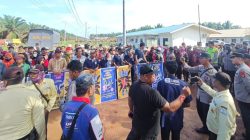 Petani Plasma Gelar Aksi Tutup Kantor PT. SIP, Tuntut Penyelesaian Hak dan Kerja Sama Putus