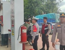 Cegah Kelangkaan Penimbunan BBM, Piket Pawas Polres Banyuasin  Patroli Gabungan Lantas SPBU 