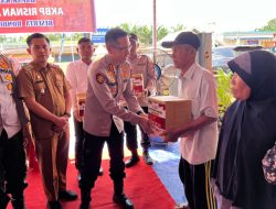 Dukung Program Prioritas Nasional, polres Banyuasin Salurkan Bantuan Sosial Air Kumbang