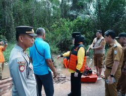 Gerak Cepat! Wabup Netta Tinjau Penyebab Banjir Di Sukajadi Timur
