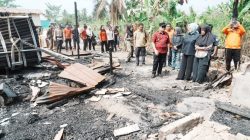 Peduli Warga Terdampak Musibah,  Netta Serahkan Bantuan Korban Kebakaran