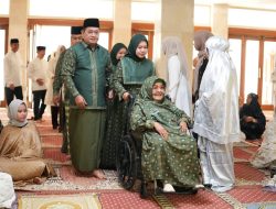 Bupati Askolani Shalat Idul Adha dan Serahkan Hewan Qurban ‎