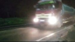 Truk Minyak Di Duga Ilegal Melaju Bebas Dikawal Mobil Misterius melintas Di Banyuasin