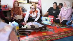 Apresiasi Langkah Warga Talang Ipuh, Wabup Netta Tinjau Kondisi Bayi Telantar