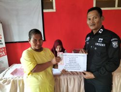 Salurkan BLT Pemdes Tanjung Menang Berharap Manfaatkan Dengan Tepat
