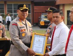 Ukir Prestasi Gemilang! Kapolres Muara Enim Anugerahkan Penghargaan Kepada Jawara Karate Kapolda Cup 2026