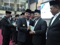 Bupati Askolani Dikukuhkan Ketua Dewan KDEKS Banyuasin Serta KDEKS Sumsel